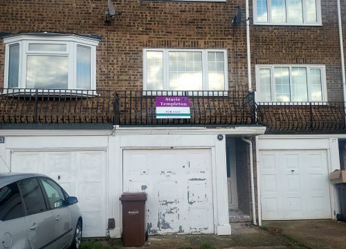 3 Bed house in Rainham