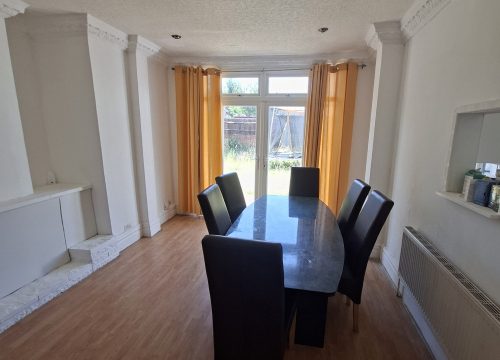 3 Bedroom House in Norbury